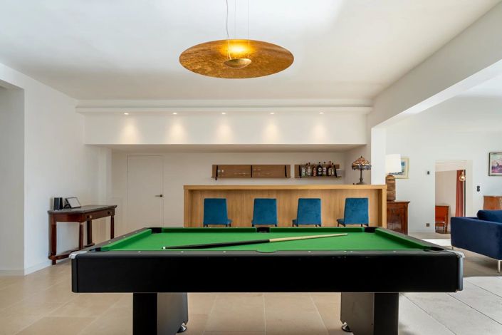 Image No.21-6 Bed House for sale