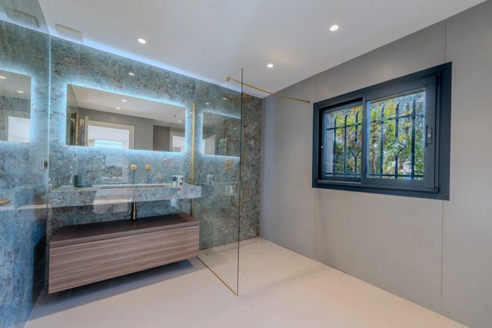 Image No.25-6 Bed House for sale