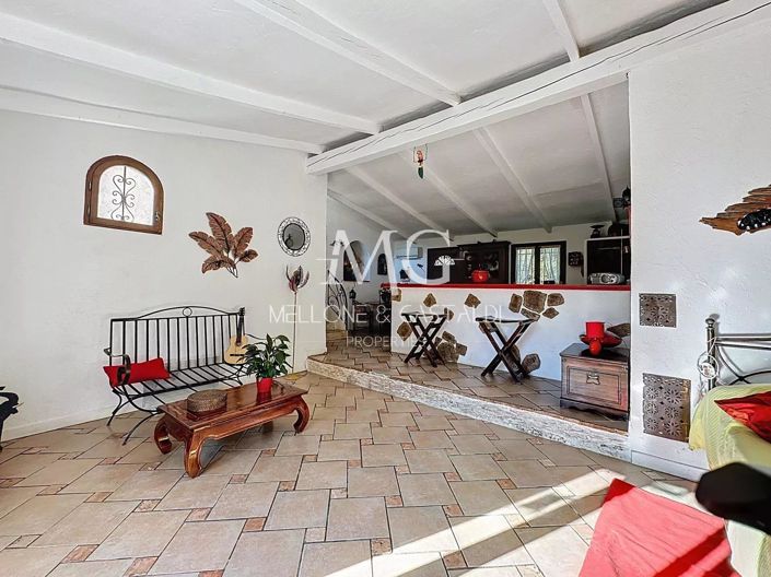 Image No.2-2 Bed House for sale