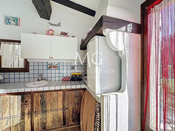 Image No.4-2 Bed House for sale