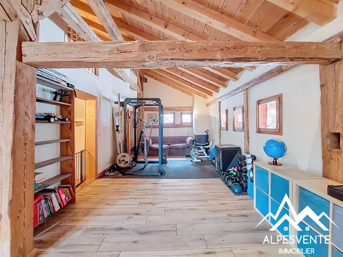 Image No.12-4 Bed House for sale