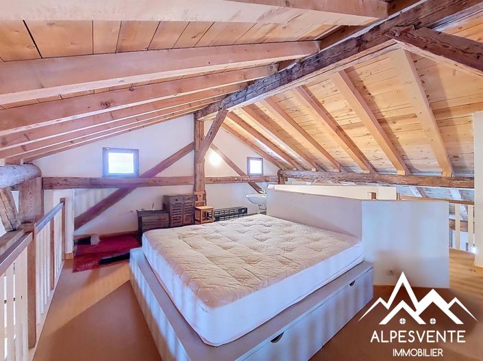 Image No.25-4 Bed House for sale