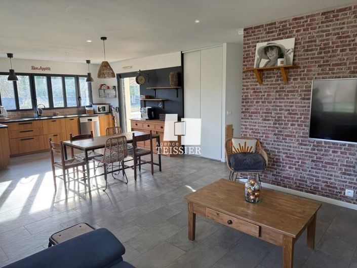 Image No.5-3 Bed House for sale