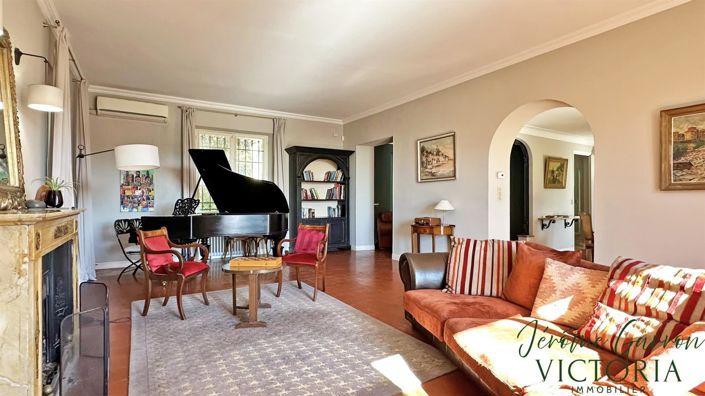 Image No.2-Maison de 7 chambres à vendre à Le Cannet