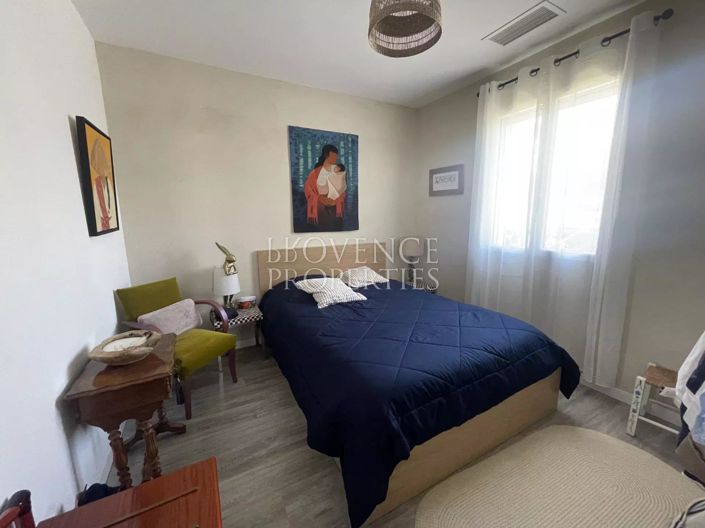 Image No.7-3 Bed House for sale