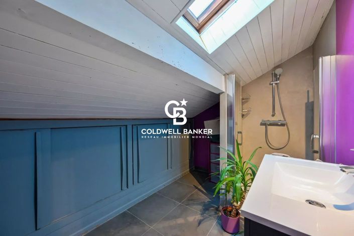 Image No.11-4 Bed House for sale