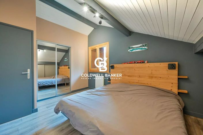 Image No.9-4 Bed House for sale