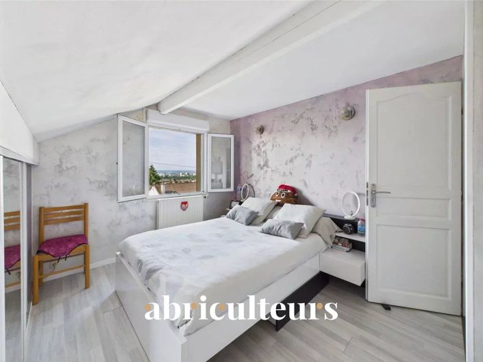 Image No.12-4 Bed House for sale