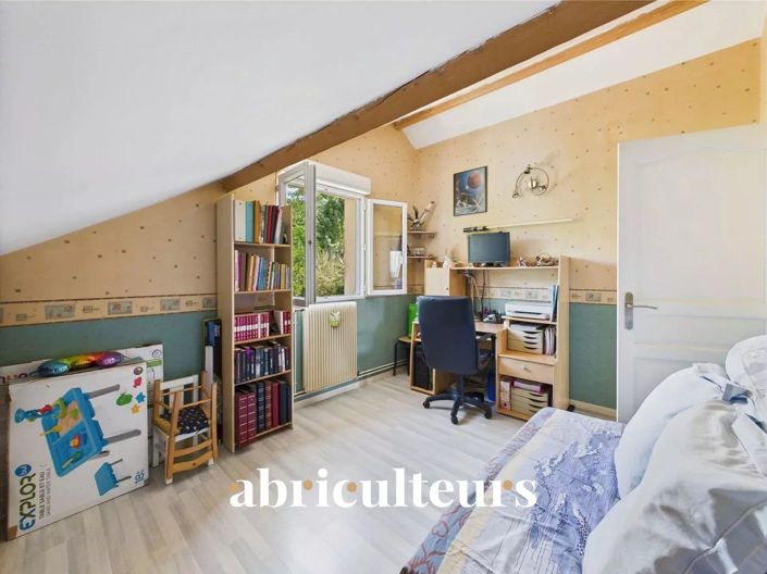 Image No.17-4 Bed House for sale