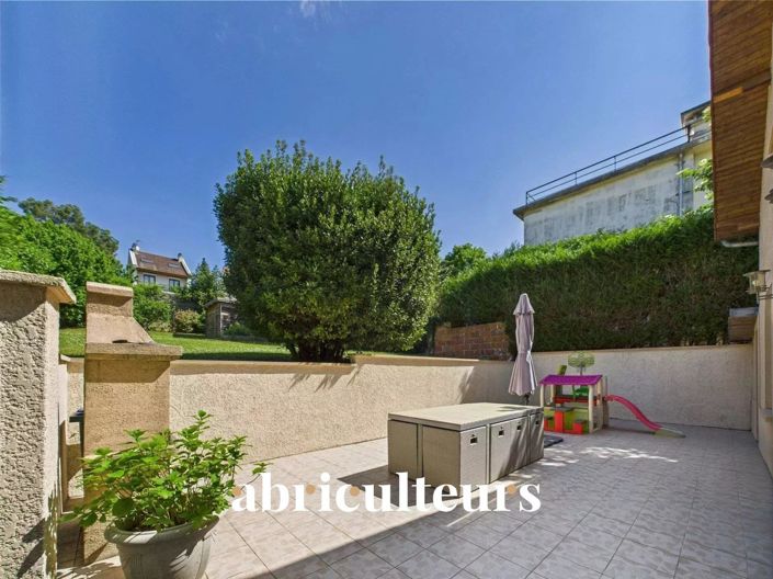 Image No.19-4 Bed House for sale