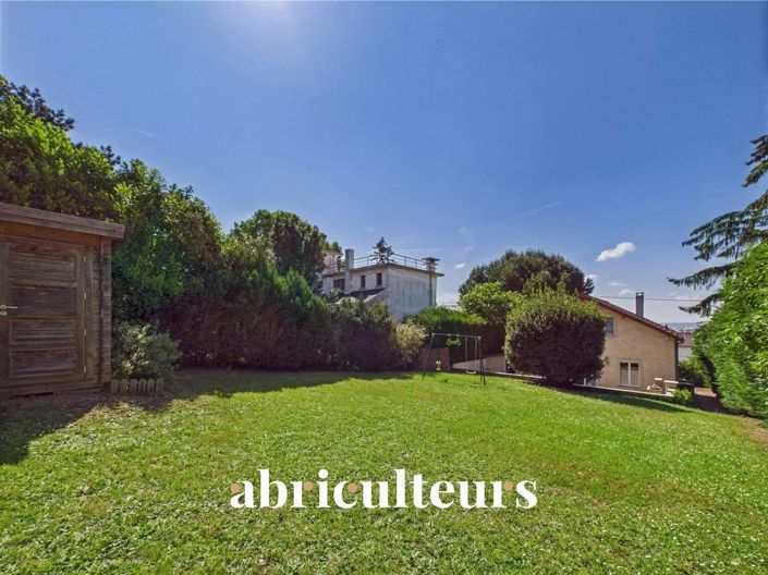 Image No.2-4 Bed House for sale