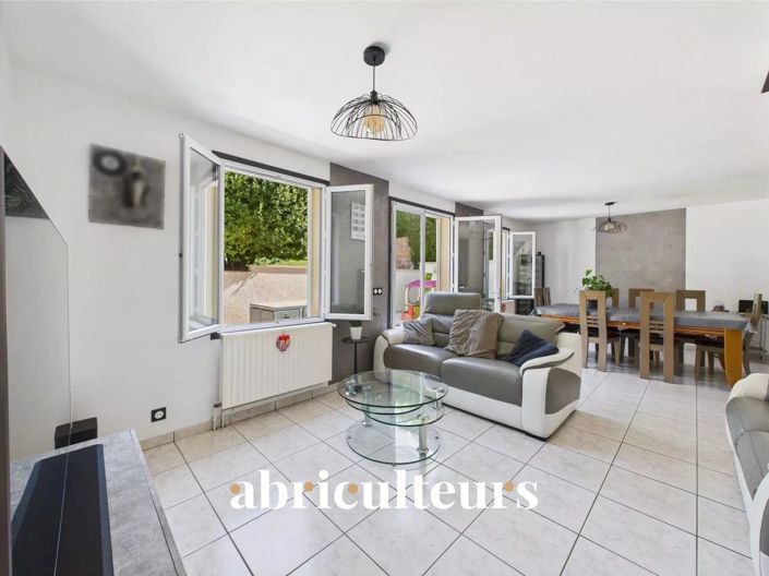 Image No.5-4 Bed House for sale