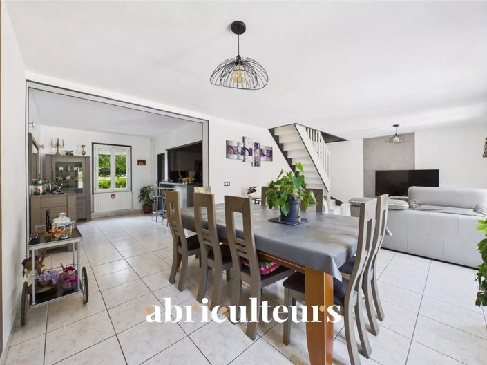 Image No.9-4 Bed House for sale