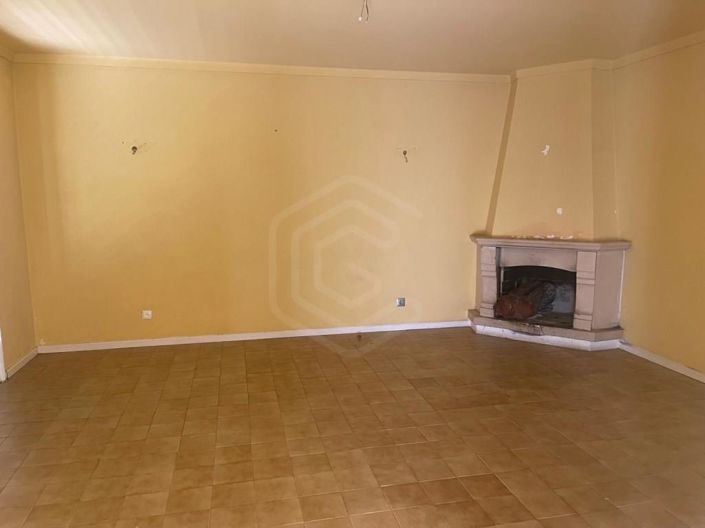 Image No.2-2 Bed House for sale