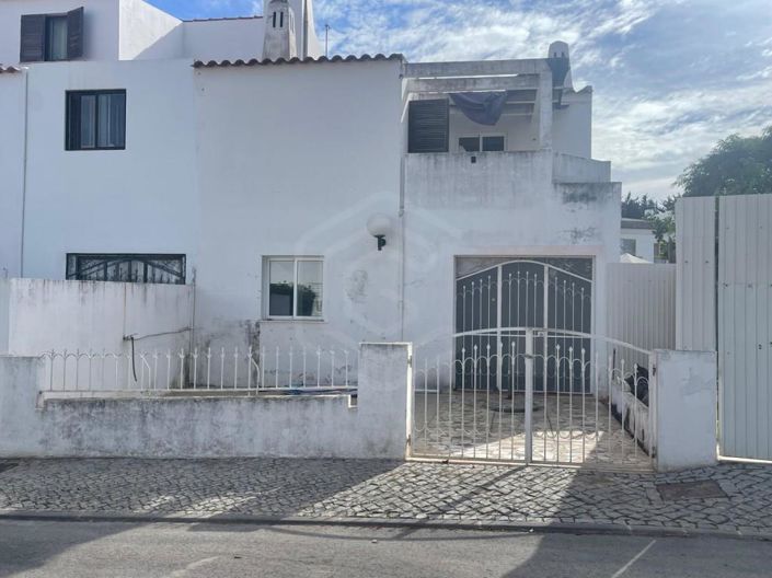 Image No.30-2 Bed House for sale