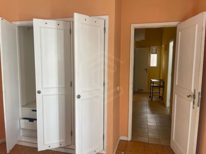 Image No.7-2 Bed House for sale