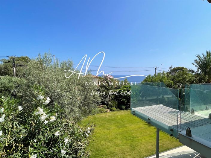 Image No.4-4 Bed House for sale