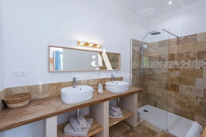 Image No.9-Maison de 6 chambres à vendre à Mouriès