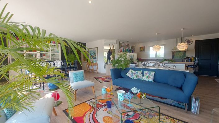 Image No.9-4 Bed House for sale