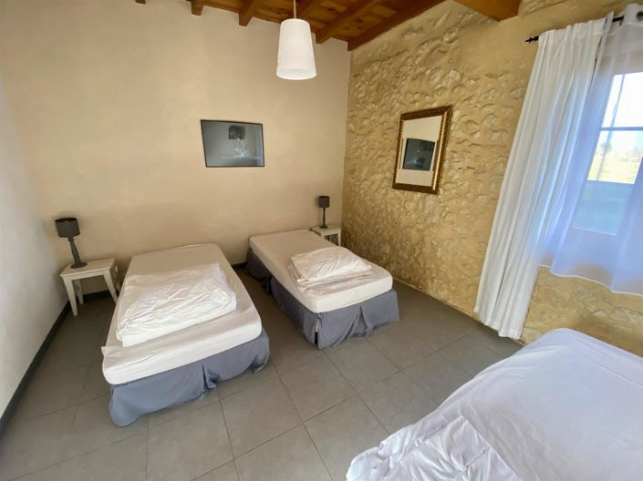 Image No.22-8 Bed House for sale