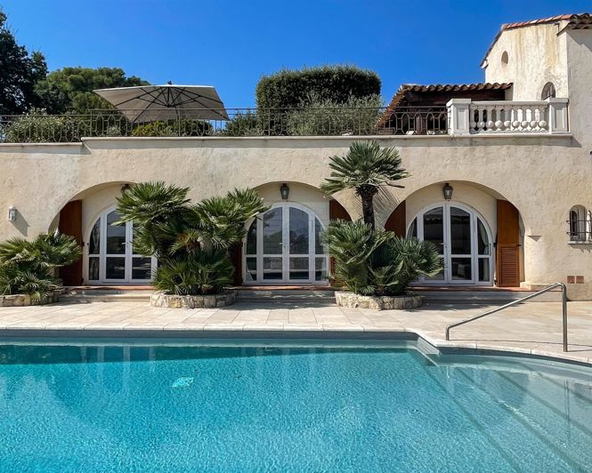 Image No.21-5 Bed House for sale