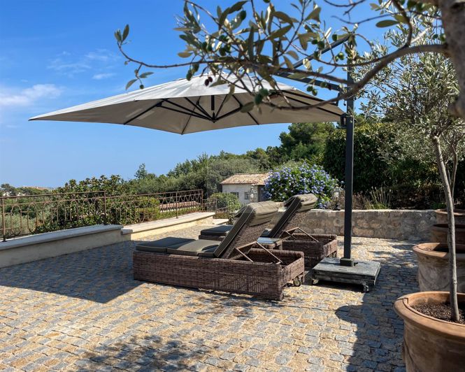 Image No.25-5 Bed House for sale