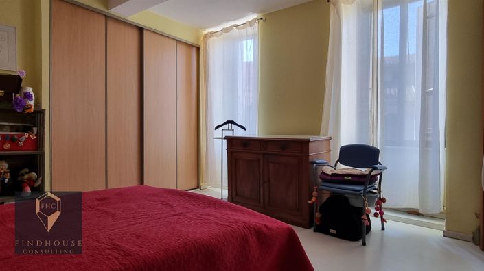 Image No.13-3 Bed House for sale