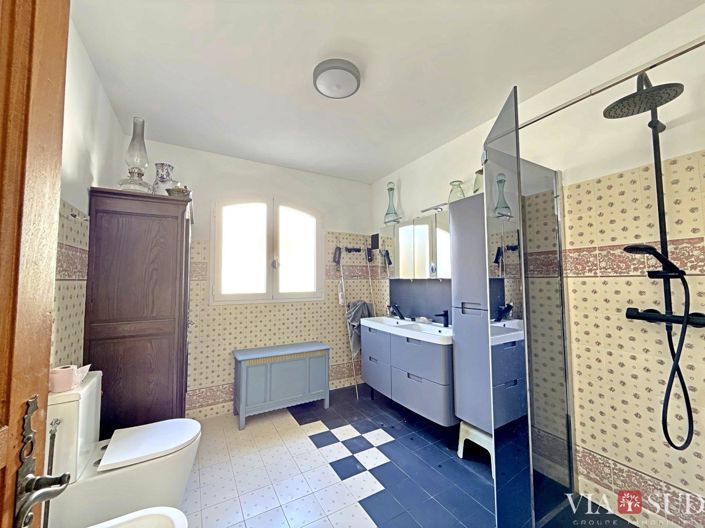 Image No.10-Propriété de 4 chambres à vendre à Béziers