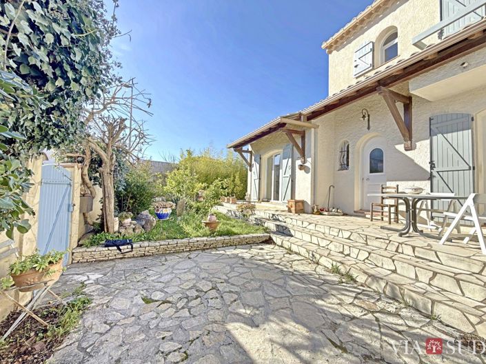 Image No.4-Propriété de 4 chambres à vendre à Béziers