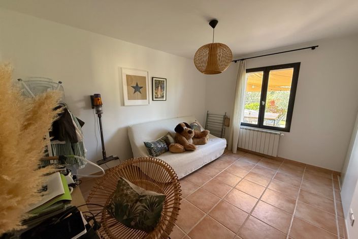 Image No.5-3 Bed House for sale