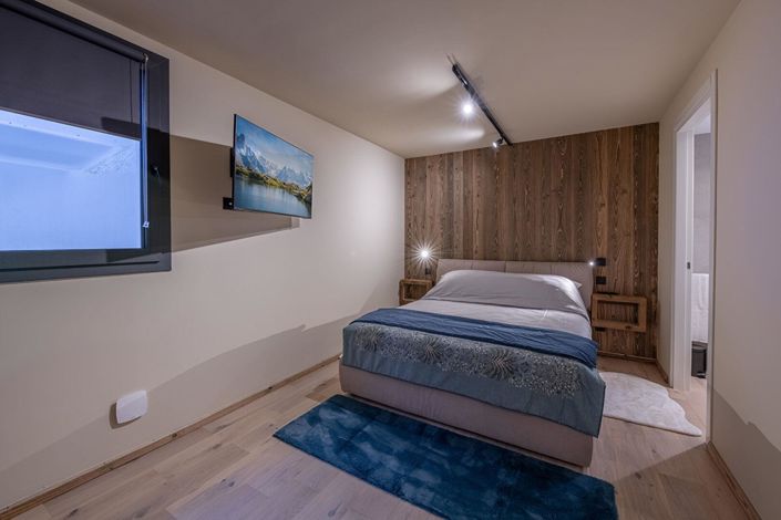 Image No.10-4 Bed House for sale