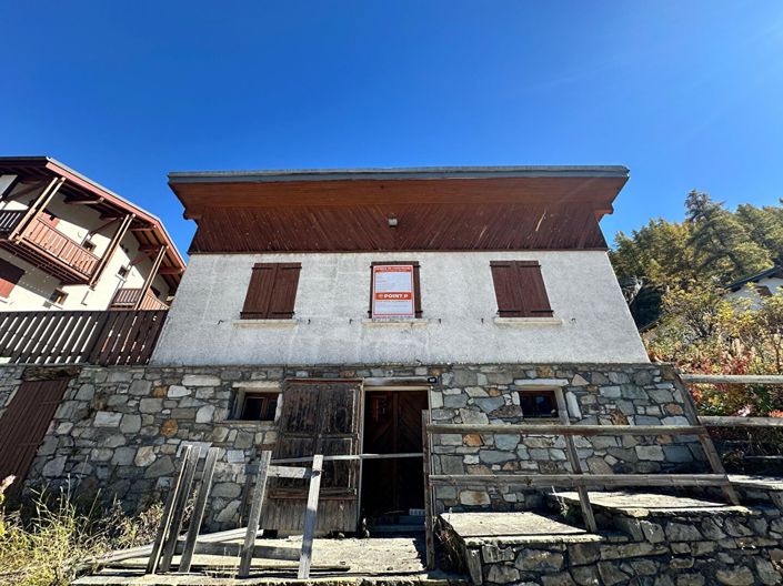 Image No.5-4 Bed House for sale