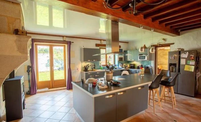 Image No.4-4 Bed House for sale