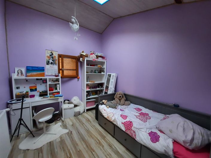 Image No.6-4 Bed House for sale