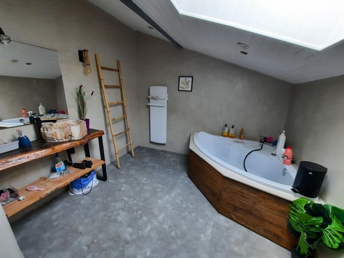 Image No.7-4 Bed House for sale