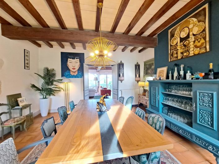 Image No.6-7 Bed Property for sale