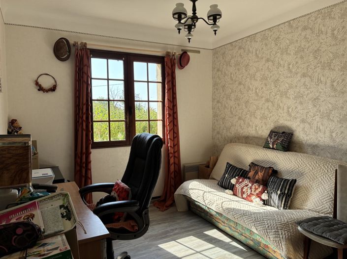 Image No.8-3 Bed House for sale