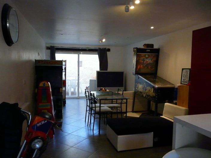 Image No.9-2 Bed House for sale