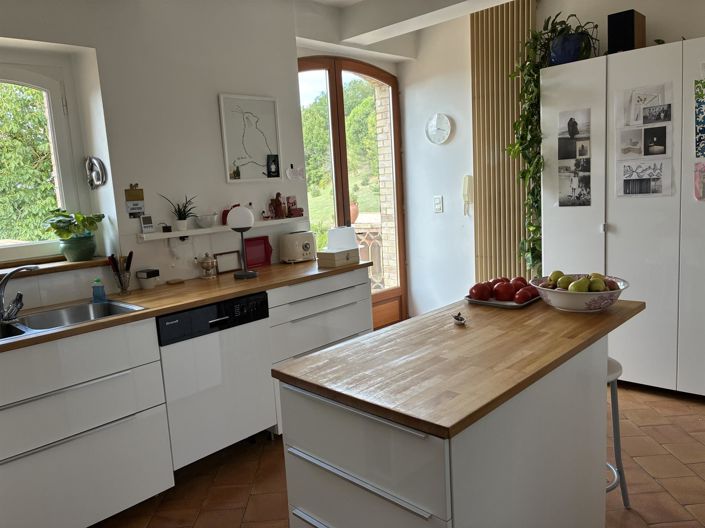 Image No.11-7 Bed House for sale