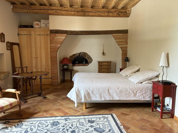 Image No.14-7 Bed House for sale
