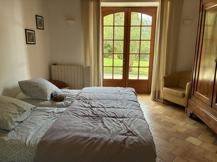 Image No.15-7 Bed House for sale