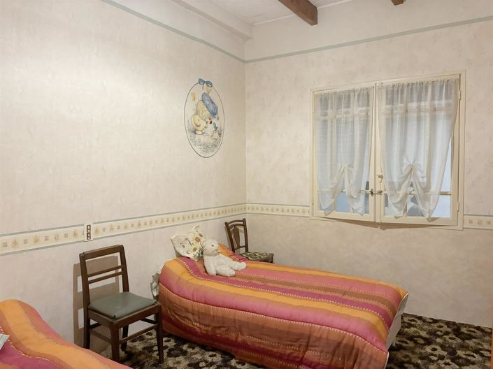 Image No.16-4 Bed House for sale