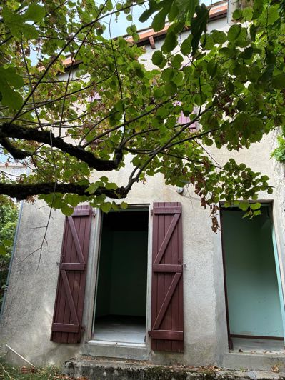 Image No.11-2 Bed House for sale