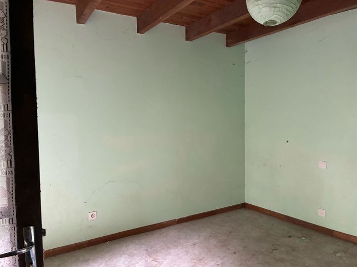 Image No.12-2 Bed House for sale