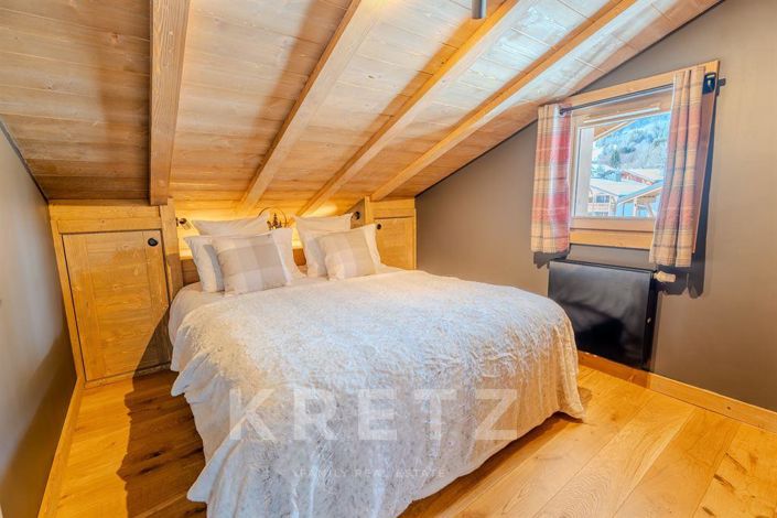 Image No.15-6 Bed House for sale