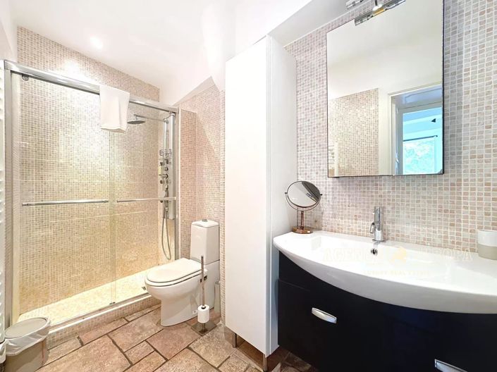 Image No.15-5 Bed Apartment for sale