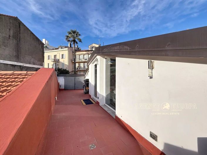 Image No.2-Appartement de 2 chambres à vendre à Cannes