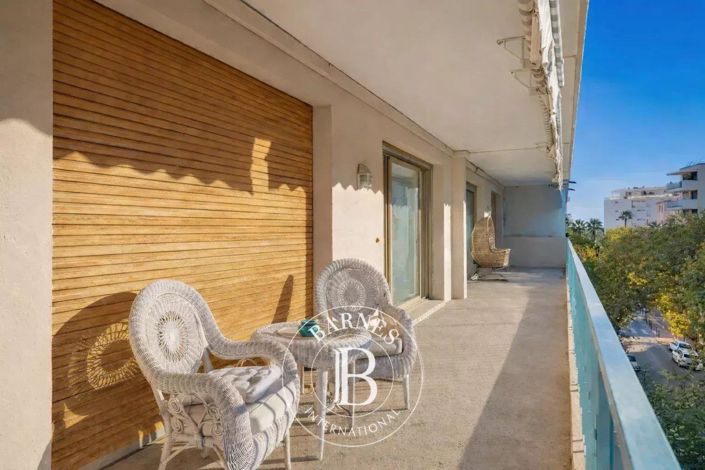 Image No.2-3 Bed Apartment for sale