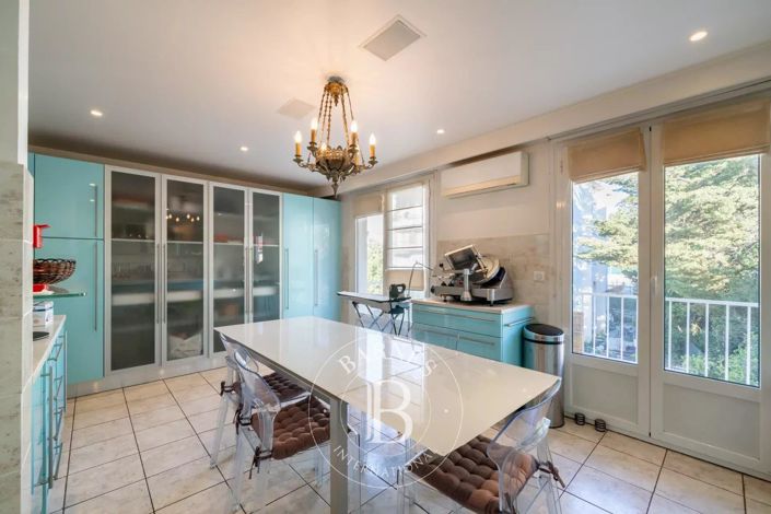 Image No.3-3 Bed Apartment for sale