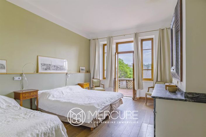 Image No.16-5 Bed House for sale